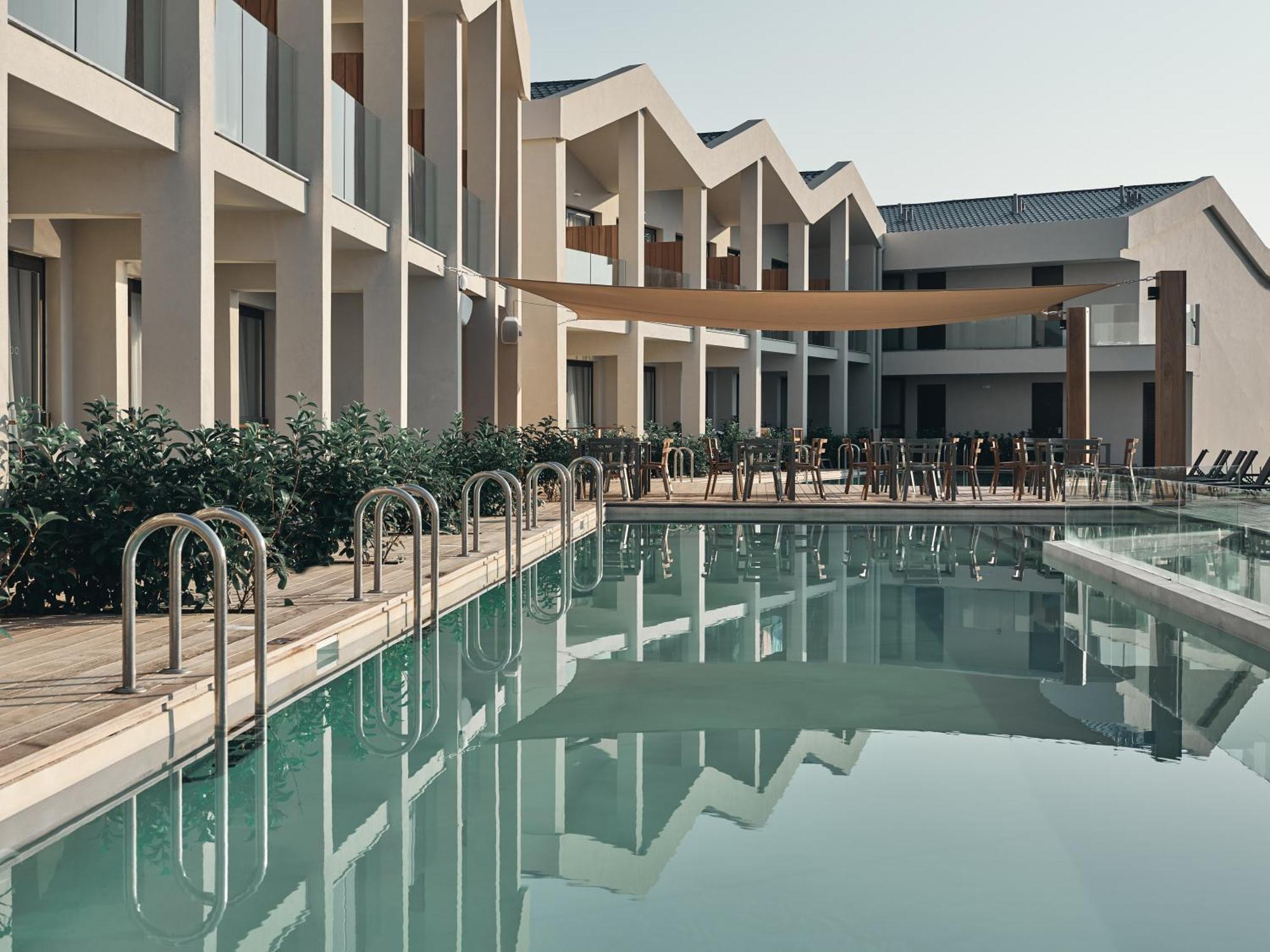 Aqua Bay Suites Plános Extérieur photo